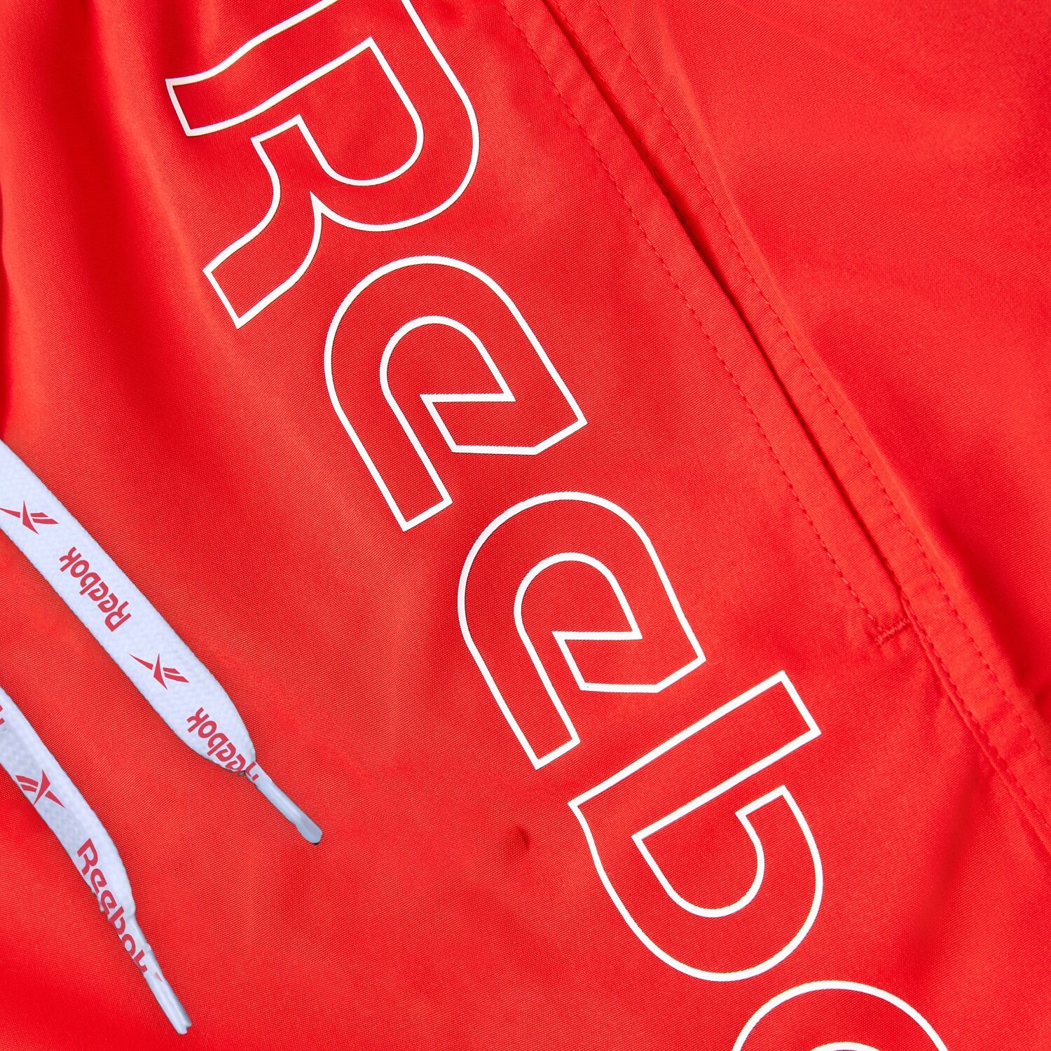 Badeshorts REEBOK "Abbott", Herren, Gr. XL, N-Gr, rot (sport rot), Microfaser, Obermaterial: 100% Polyester, Badehosen Badeshorts, mit Tunnelzug und seitlichen Taschen sport rot XL, N-Gr