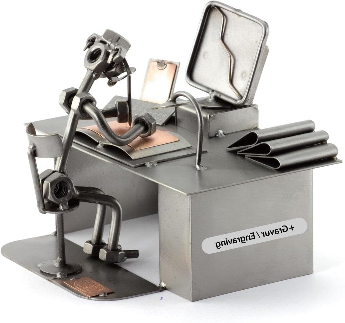 Handgemaakt metalen decoratief ornament met moeren en bouten