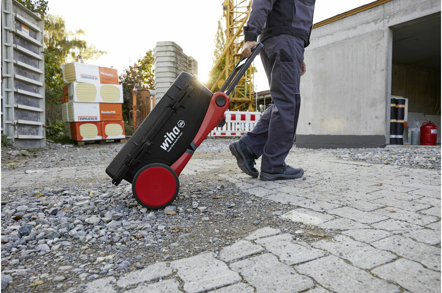 Wiha Werkzeugkoffer Set XXL III electric I 104-tlg. I Elektriker Werkzeugkoffer I Werkzeugkasten mit umfangreichem Sortiment (44128))