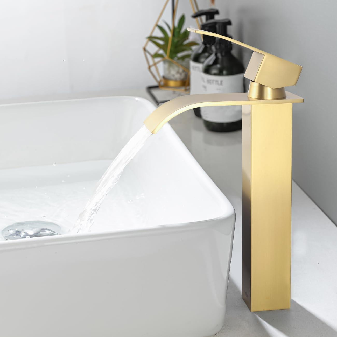 Dripio Waterval Wastafelmengkraan met Eén Hendel en Keramische Cartridge, Goudkleurig, Waterbesparend