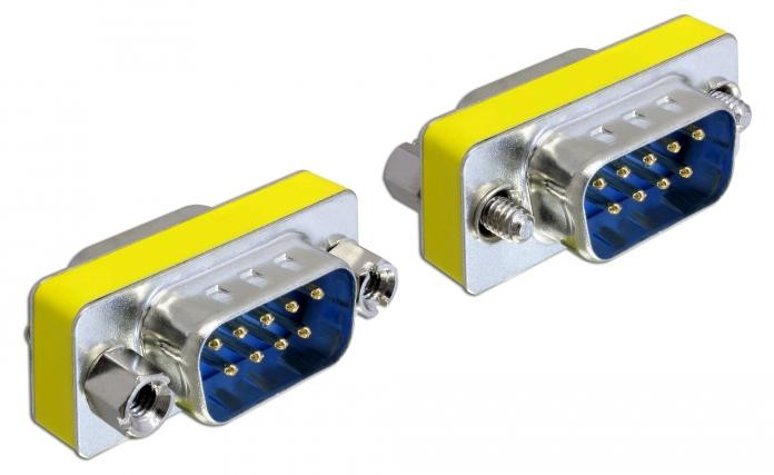 Delock Seriële adapter DB-9 mannelijk naar DB-9 mannelijk met duimschroeven