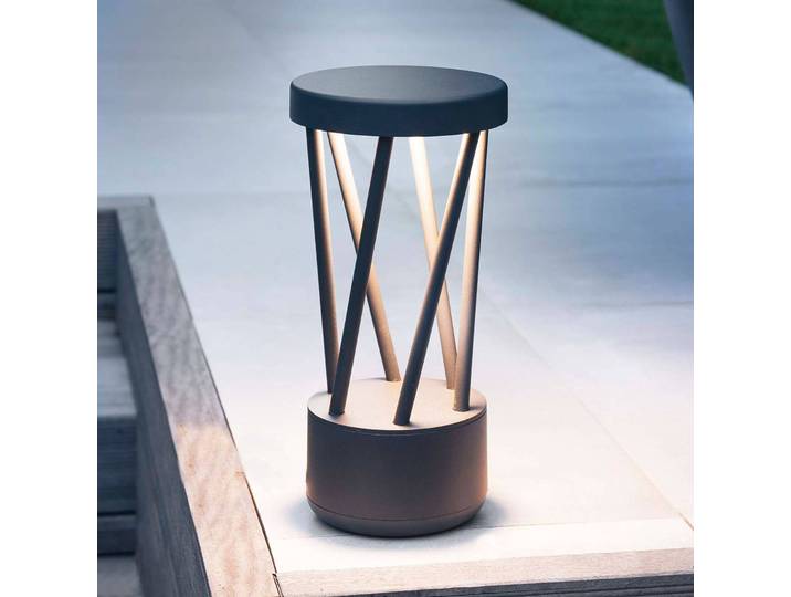 FARO BARCELONA LED Sockelleuchte Twist, schwarz, Aluminium, Modern