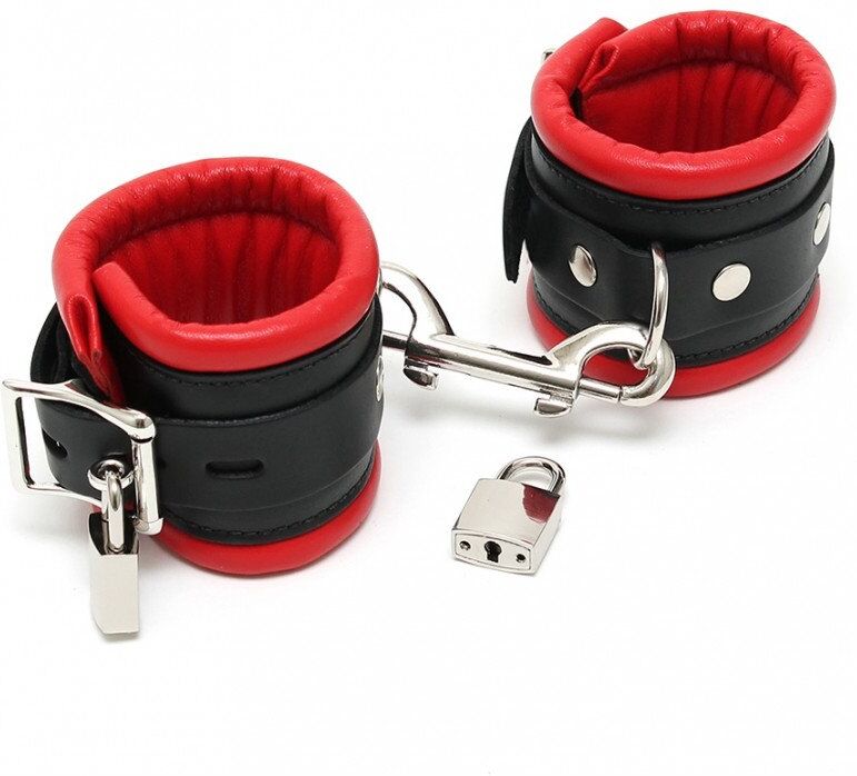 Rimba Menottes rembourrés luxueuses rouge cadenas