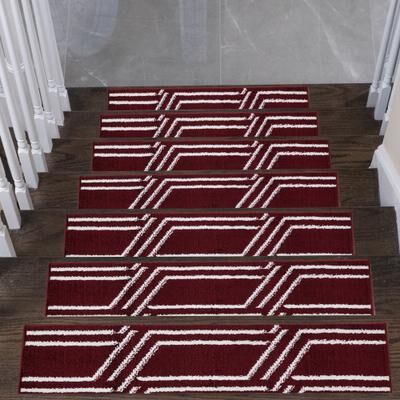 "SUSSEXHOME Plaza Collection Stair Treads 100% Polypropylene 9"" x 28"""