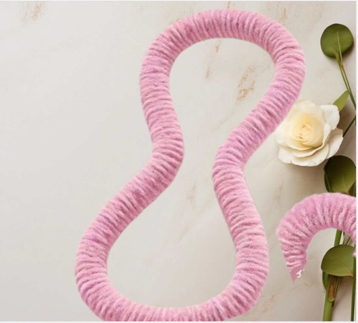 INF Weicher gewichteter Hula-Hoop - Stahlkern, stoffbezogen, 2,5kg wirksames Gewicht, faltbar, Anti-Quetsch-Design Rosa