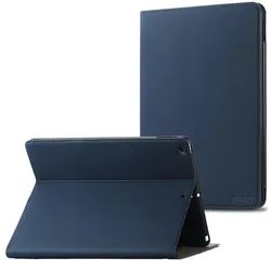 Accezz Classic Klapphülle für das Apple iPad 9 (2021) 10.2 Zoll / iPad 8 (2020) 10.2 Zoll / iPad 7 (2019) 10.2 Zoll - Dunkelblau