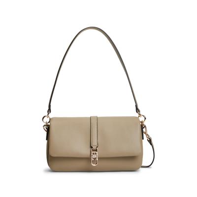 Umhängetasche TOMMY HILFIGER "TH LIBRE CONV FLAP CROSSOVER", Damen, Gr. B/H/T: 28cm x 15cm x 11cm, beige, Lederimitat, unifarben, Taschen Umhängetasche, Damen Handtasche, Schultertasche mit TH-Logo Verschluss
