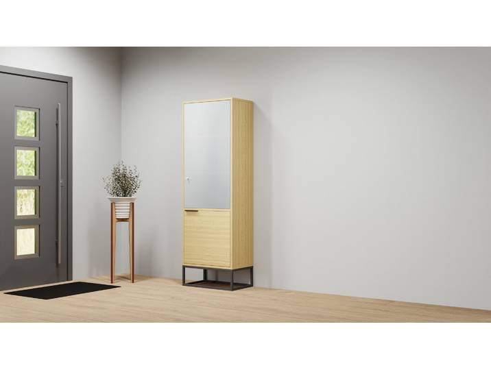 Massivholzschrank als Vitrine Esche Natur geölt