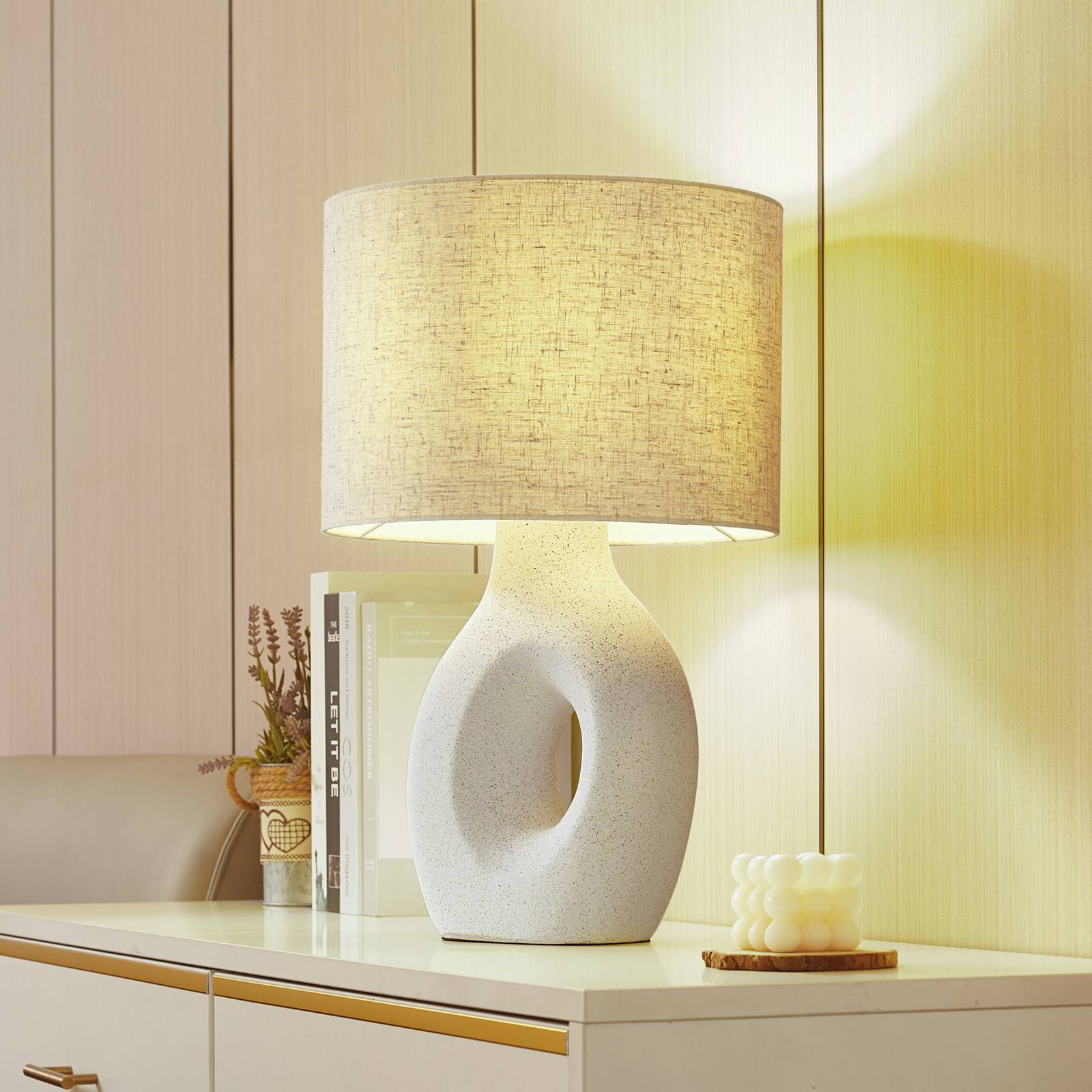 Bordlampe Thalassia Lindby, Hvid/opal, Stue/spisestue, Tekstil/stof/silke, Skandinavisk