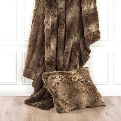 "HiEnd Accents Faux Wolf Fur Oversized Throw Blanket, 60""x90"""