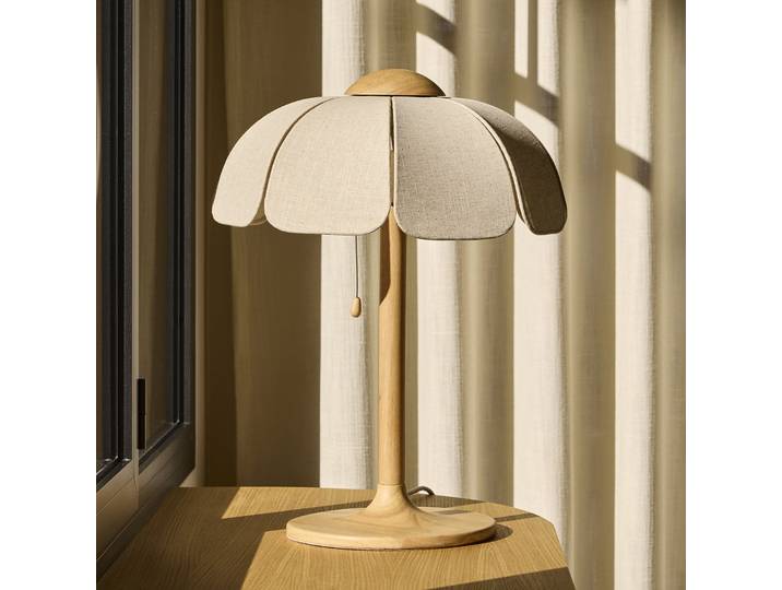Coquillage Tischleuchte, Leinen natur/Holz - MARKET SET - Wohnzimmer - Design - Stoff / Textil - Rund
