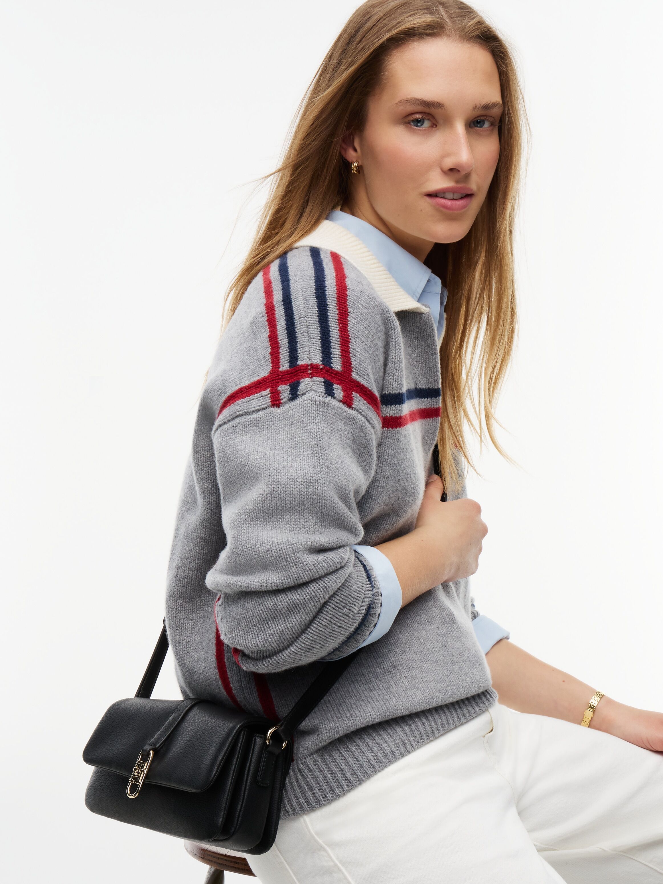 Mini Bag TOMMY HILFIGER "TH LIBRE MINI CROSSOVER", Damen, Gr. B/H/T: 22cm x 12cm x 10cm, schwarz, Lederimitat, Taschen Mini Bag, Damen Umhängetasche, Schultertasche mit TH-Schmuckverschluss