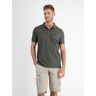 Poloshirt LERROS "Poloshirt mit COOL & DRY Funktion in Piqué-Qualität", Herren, Gr. S, chilled olive, 60% Baumwolle, 40% Polyester, ohne Ausschnitt, Shirts, Atmungsaktiver Baumwollmix, Feine Piqué-Qualität, Zeitloser Polo-Style