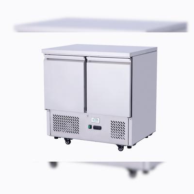 ICE-A-COOL 2 türiger Kühltisch mit Arbeitsplatte, Kapazität 169 L, automatische Abtaufunktion