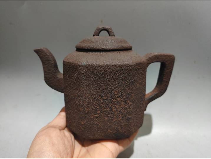 6 vieille Xizang Folk Collection Yixing violet argile théière fer sable haute huit carré Pot bouilloire théière Flagon