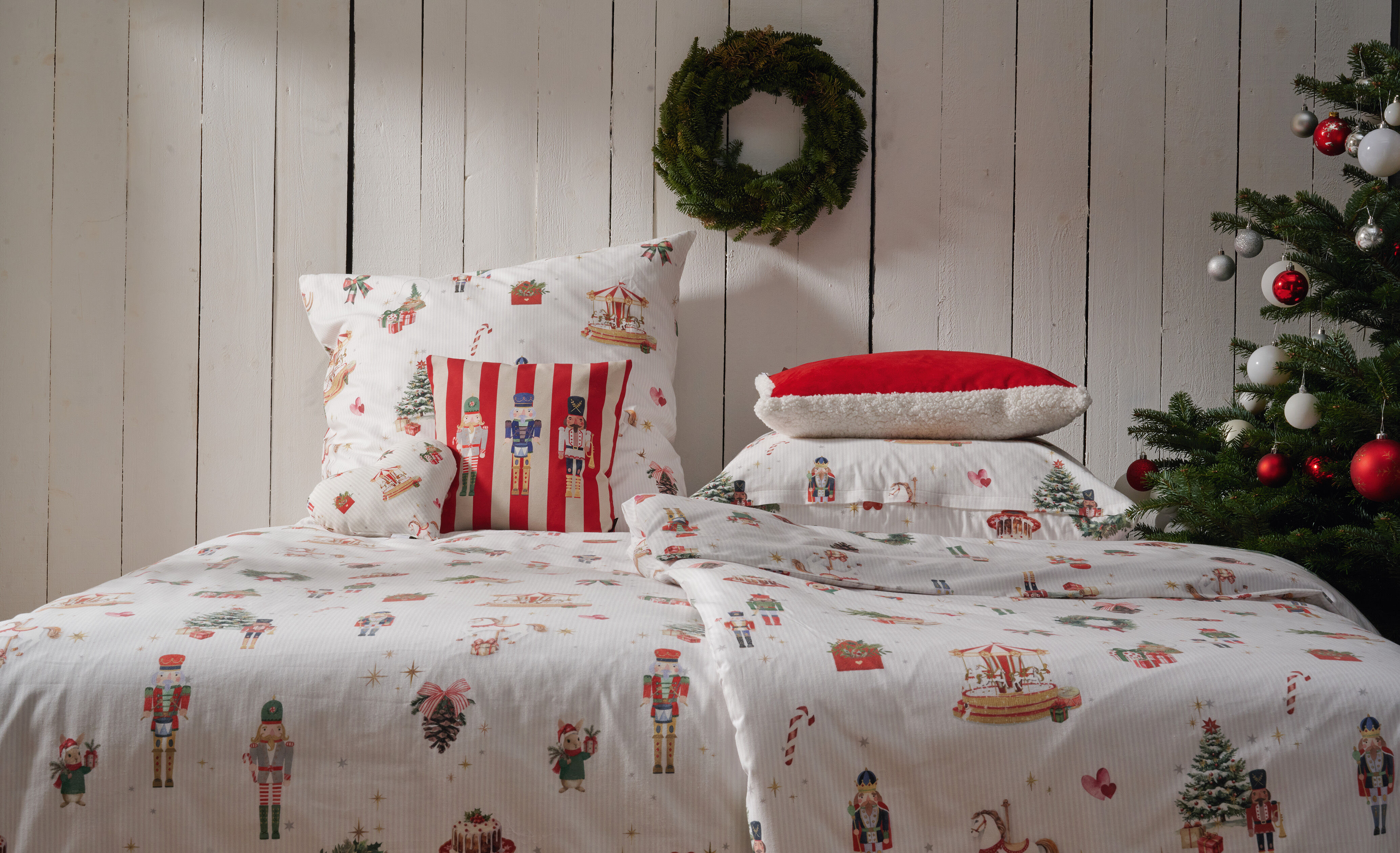 Bettwäsche APELT "Noel Flanell", natur, rot, B/L: 135cm x 200cm, 1 Stk., 1 Stk., Flanell, B/L: 80cm x 80cm, 2, Flanell, Bezug: 100% Baumwolle, Bettwäsche, Bettwäsche, Bettwäsche-Set mit Reissverschluss, Flanell, Digitaldruck natur, rot B/L: 135cm x 200cm,