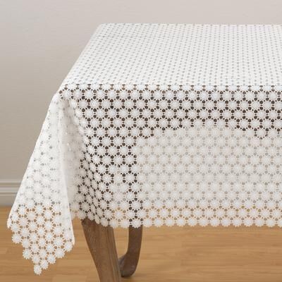 Saro Lifestyle Open Embroidered Floral Table Topper