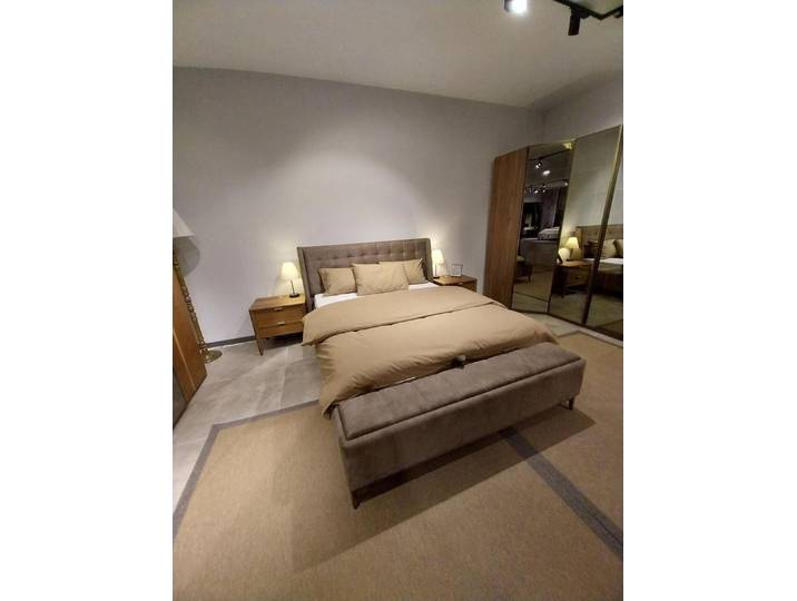 Xlmoebel Polsterbett Luxuriöses Doppelbett im modernen Design für Schlafzimmer (Doppelbett, 1-tlg., Luxuriöses Polsterbett), Made in Europa