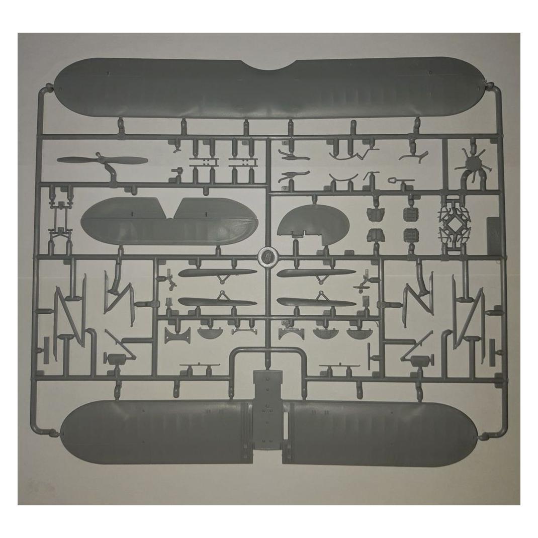 ICM U-2/Po-2VS with Soviet Pilots & GP (1943 -1945) Limited (48254)