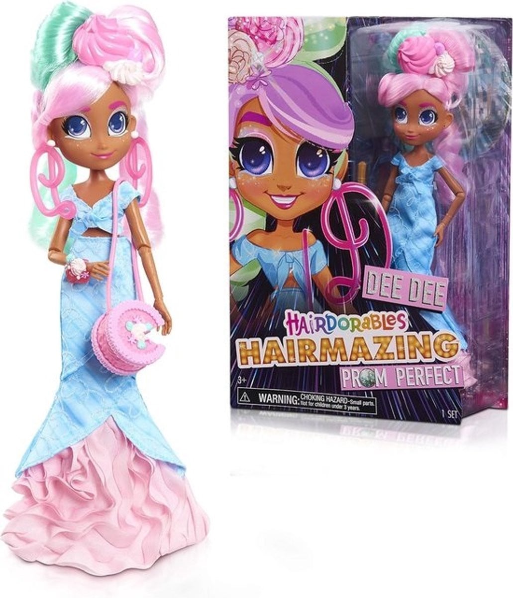Grote modepop met lang haar en accessoires