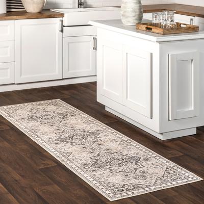 Nuloom Eira Medallion SplashGuard Machine Washable Area Rug