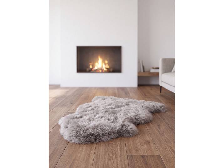 Vorleger aus echtem Lammfell in Tierform, Taupe