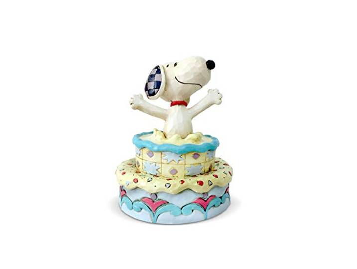 Enesco Peanuts by Jim Shore Snoopy in Geburtstagstorte