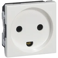 Legrand 077508 Dänischer Standard (SL), 2P+E 13 A, mit erhöhtem Berührungsschutz, Farbe: weiß