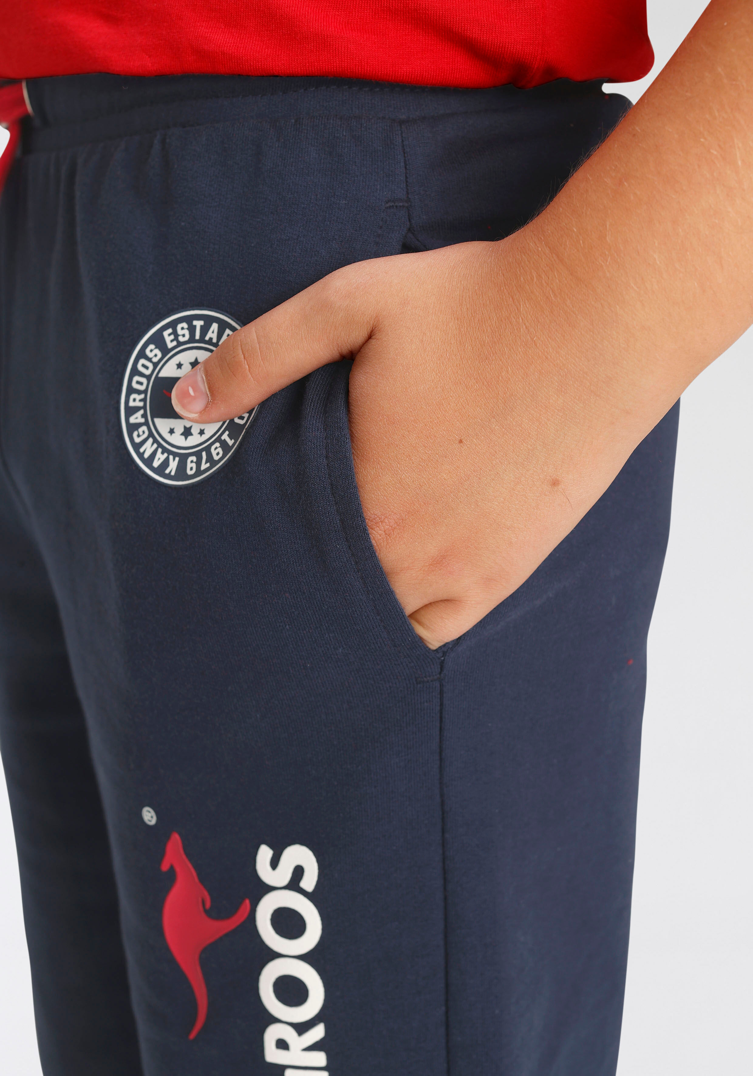 Sweatshorts KANGAROOS "Basic Sweatbermudas mit Logo-Druck", Jungen, Gr. 152/158, N-Gr, blau (marine), Sweatware, Obermaterial: 100% Baumwolle, bedruckt, Basic, Hosen Sweatshorts, Modische Kangaroos Drucke