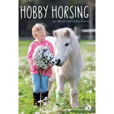 Hobby Horsing, Gebundene Ausgabe von , Fn Verlag, 978-3-88542-865-7