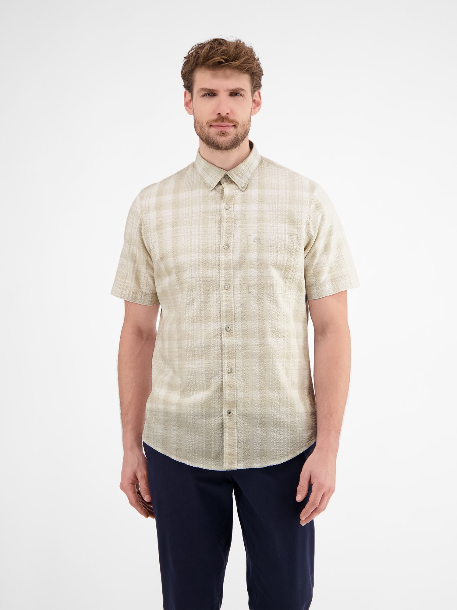Karohemd LERROS "Halbarmhemd in sommerlich-lässiger Seersuckerqualität", Herren, Gr. 3XL, Normalgrössen, weiss (weiß), 100% Baumwolle, Hemden Karohemd weiß 3XL, Normalgrössen