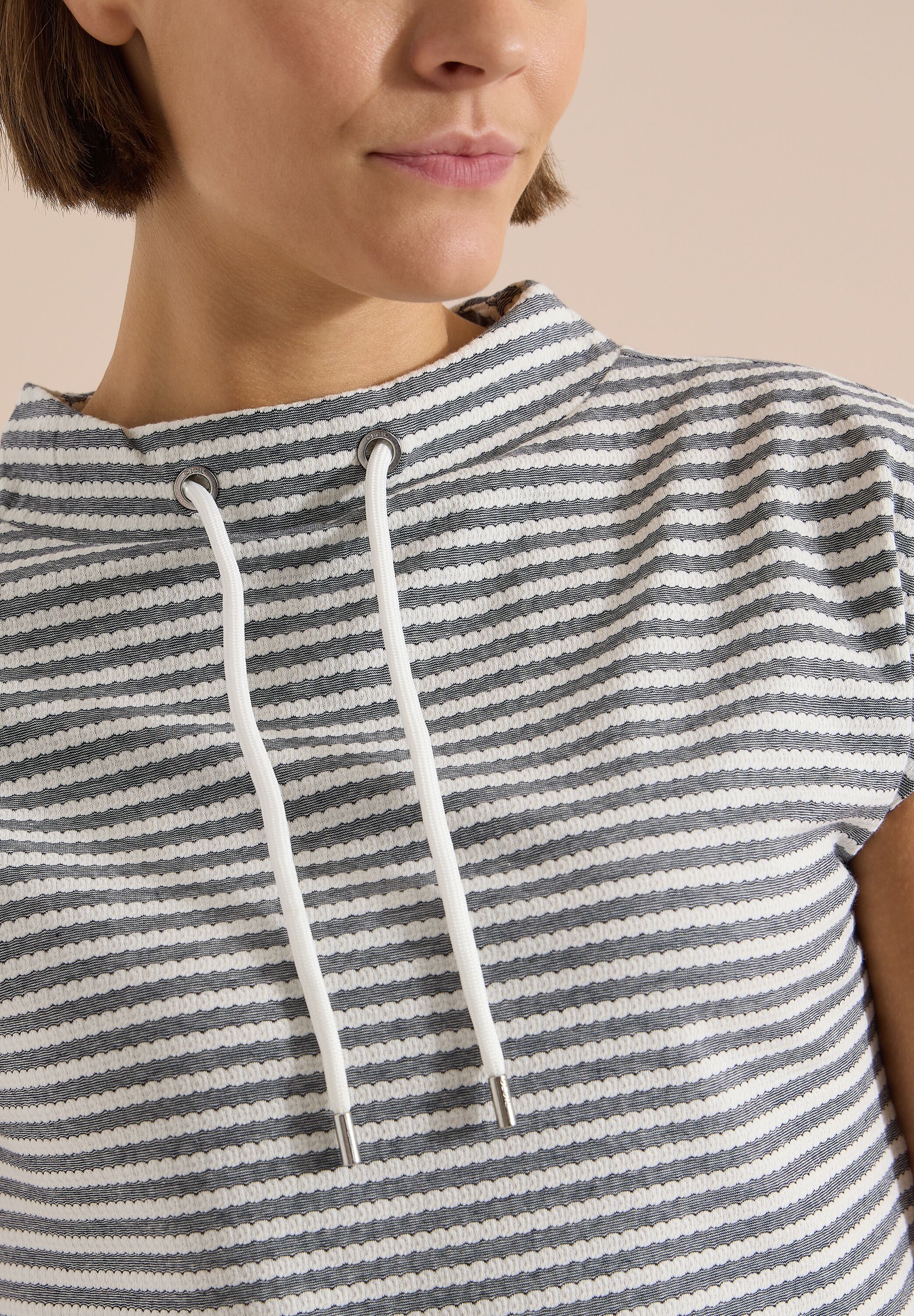 Kurzarmshirt CECIL, Damen, Gr. XXL (46), grau (urban dunkelblau), Jersey, Obermaterial: 95% Baumwolle, 5% Elasthan, gestreift, normal hüftbedeckend, Rundhals, abgesteppte Kante, Shirts Kurzarmshirt, Sommershirt mit Funnel Neck und Streifen urban dunkelbla