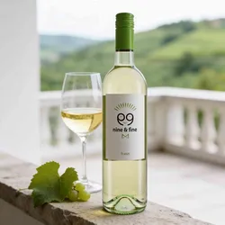Schwarzböck  Schwarzböck franzi Nine & Fine Weißweincuvée Grüner Veltliner,Müller-Thurgau,Muskateller Österreich
