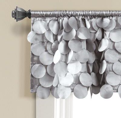 Lush Decor Gigi Delicate Textured Window Valance