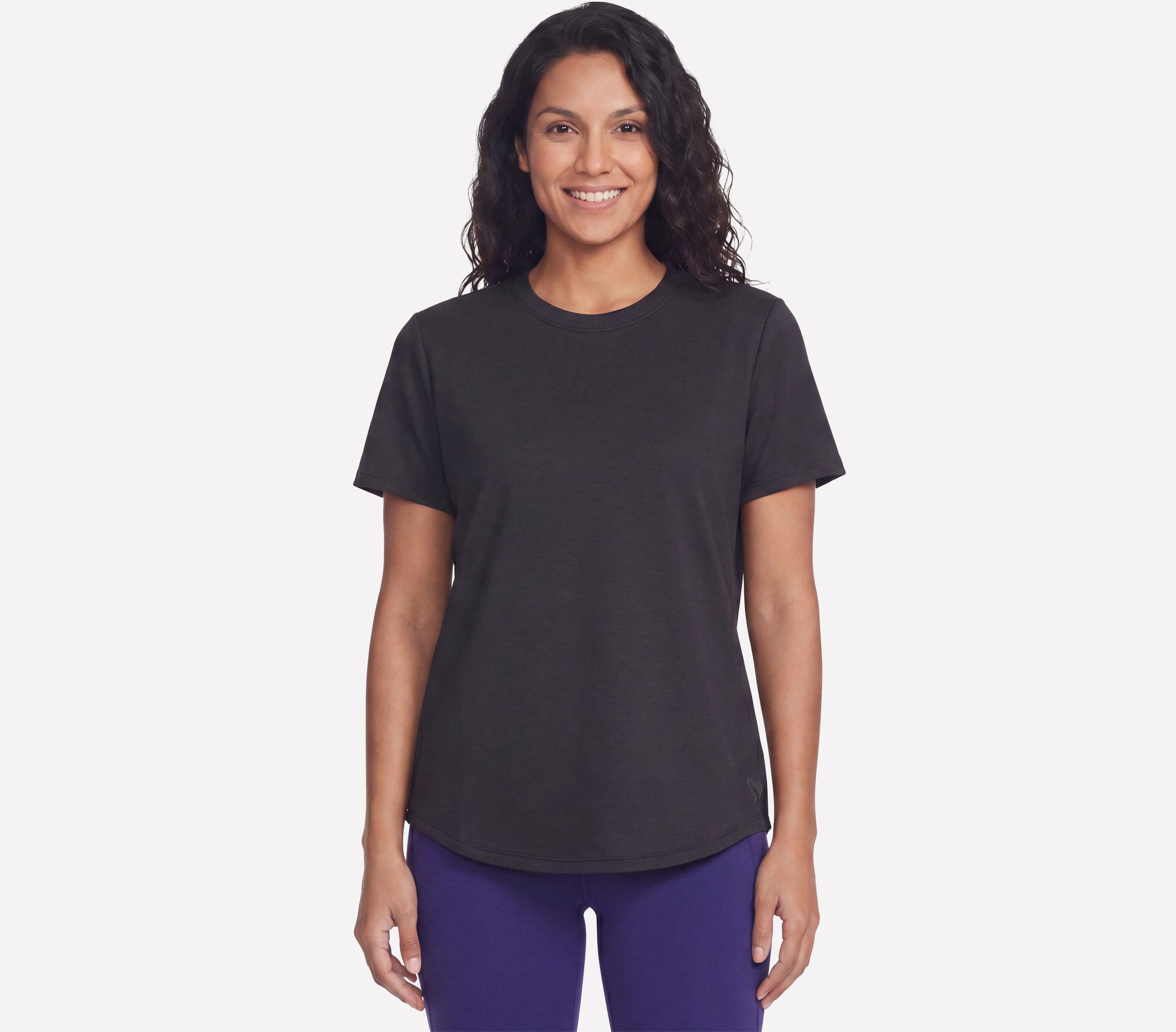 Funktionsshirt SKECHERS "Women's Tshirt", Damen, Gr. XL, schwarz (bold schwarz), Obermaterial: 53% Viskose, 39% Polyester, 8% Elasthan, normal, Rundhals, Shirts Funktionsshirt, atmungsaktiv, Comfort-Stretch-Technologie, weiches Material bold schwarz XL