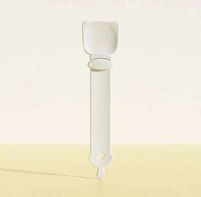 Uplifted Finds PurrSqueeze Mess Free Cat Treat Scoop white