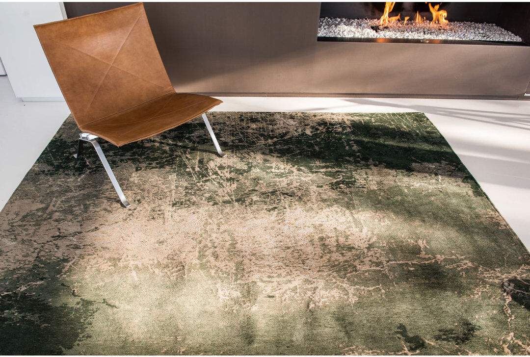 Louis de Poortere Mad Men Cracks Dark Pine Recycled P.E.T Area Rug Taupe;Gray Round 140cm