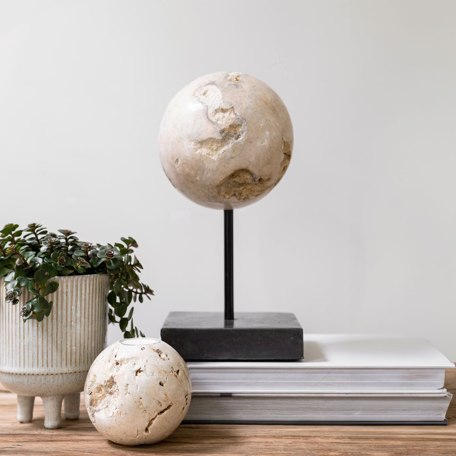 MUST Living Ornament Cheese Stone Marmer - Beige