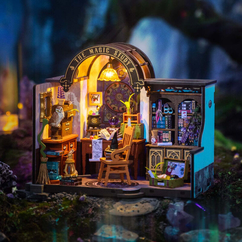 The Magic Study - Miniature 3D DIY Rolife