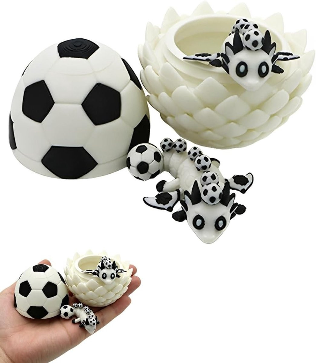 Drakenei Figuur Decoratief Ornament met Voetbal Patroon Multicolor 8x8 cm