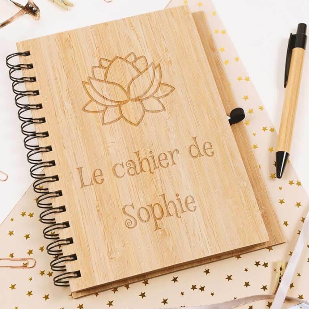 Ocadeau Cahier spirale en bois gravé