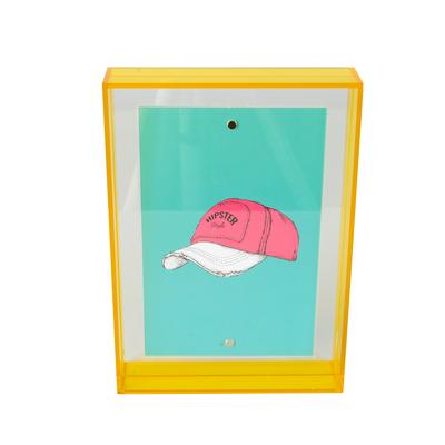 Bilderrahmen QUEENCE "Wechselrahmen gelb", gelb, B:13,5cm H:18,5cm T:3,5cm, Acrylglas, Bilderrahmen, Bilderrahmen, Stylischer Neon Rahmen für Fotos und Bilder in 10x15cm