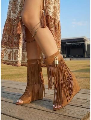 LightInthebox Women's Tan Fringed Wedge Boots - Open Toe Suede Festival Booties with Padlock Detail Side Zipper for Coachella, Outdoor Music Festivals Boho Events