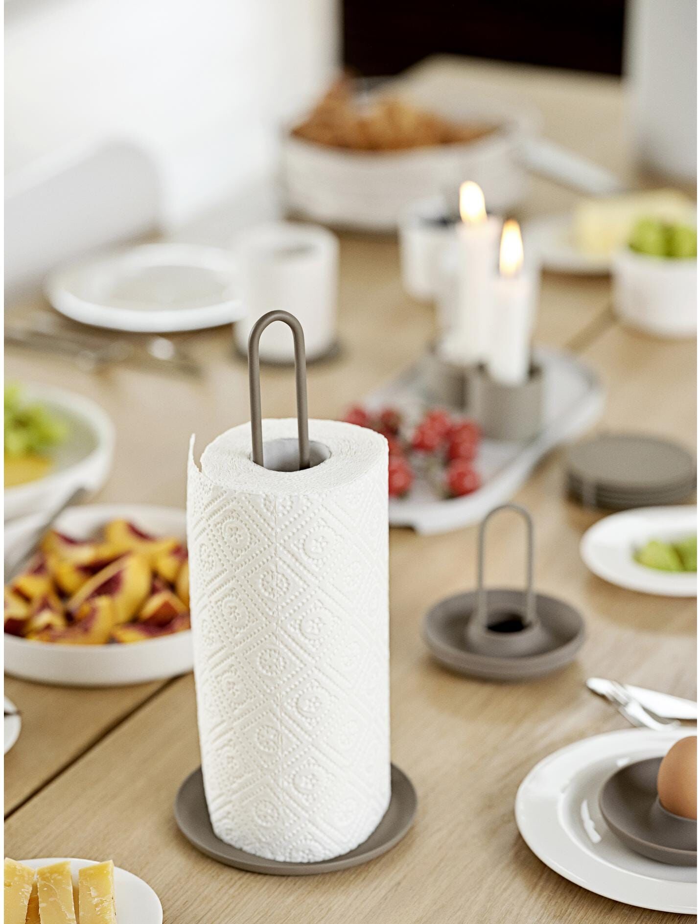 Küchenrollenhalter ZONE DENMARK "Singles", grau (taupe), Metall, Küchenrollenhalter, Küchenrollenhalter taupe Einheitsgröße