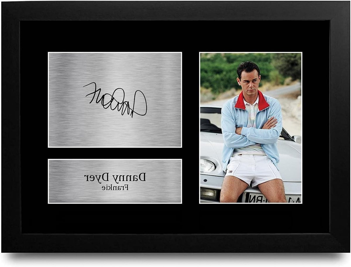 A4 Ingelijste Foto met Gedrukte Handtekening Replica - Film Memorabilia - Zwart - 33 x 24,5 cm
