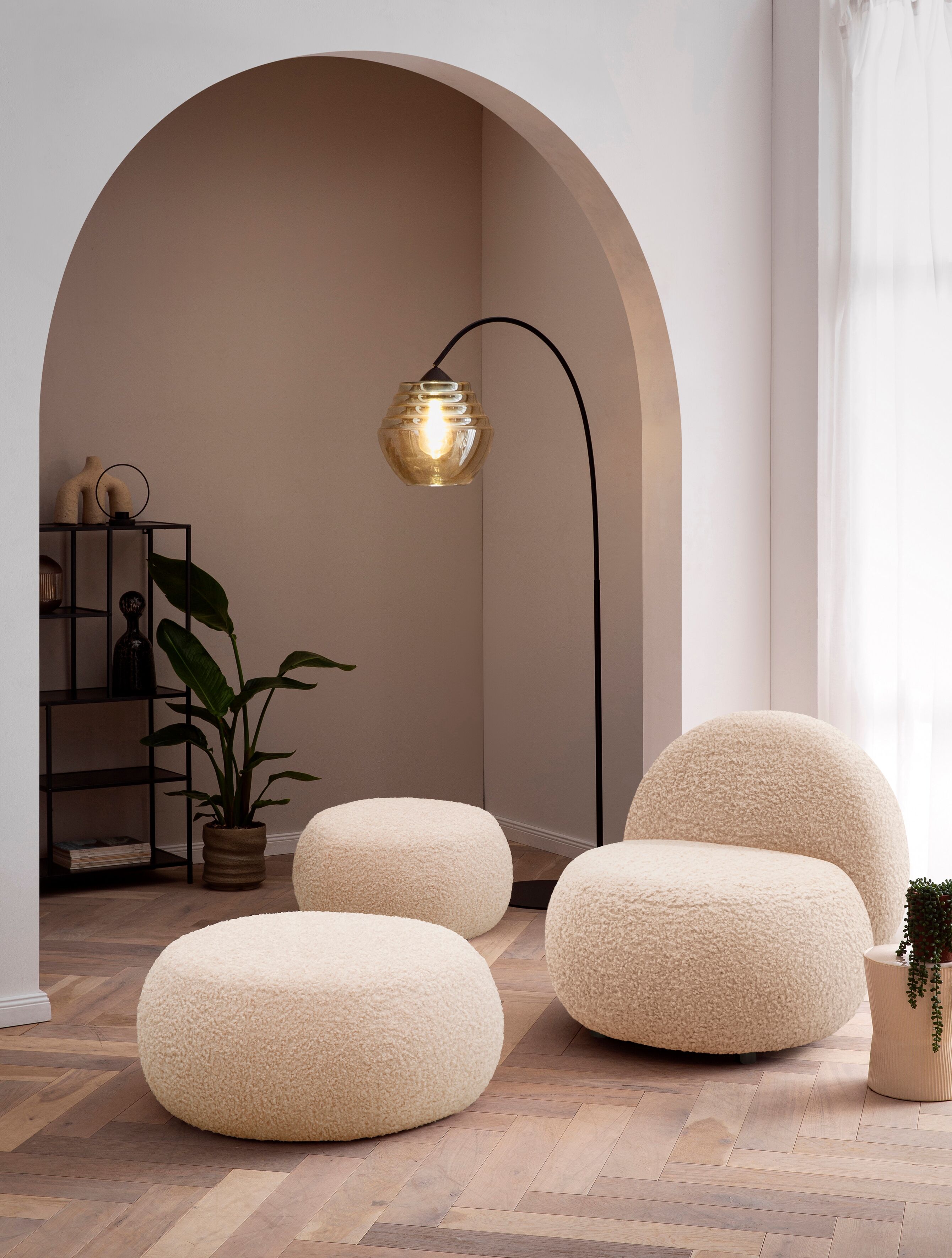 Polsterhocker HOME AFFAIRE "Mithras I Lieferzeit nur 2 Wochen, passend zum Sessel Mithras II", beige (creme), B:85cm H:35cm T:85cm, 100% Polyester, Hocker, Polsterhocker, Bouclé oder Fellimitat, Durchmesser 65 oder 85 cm