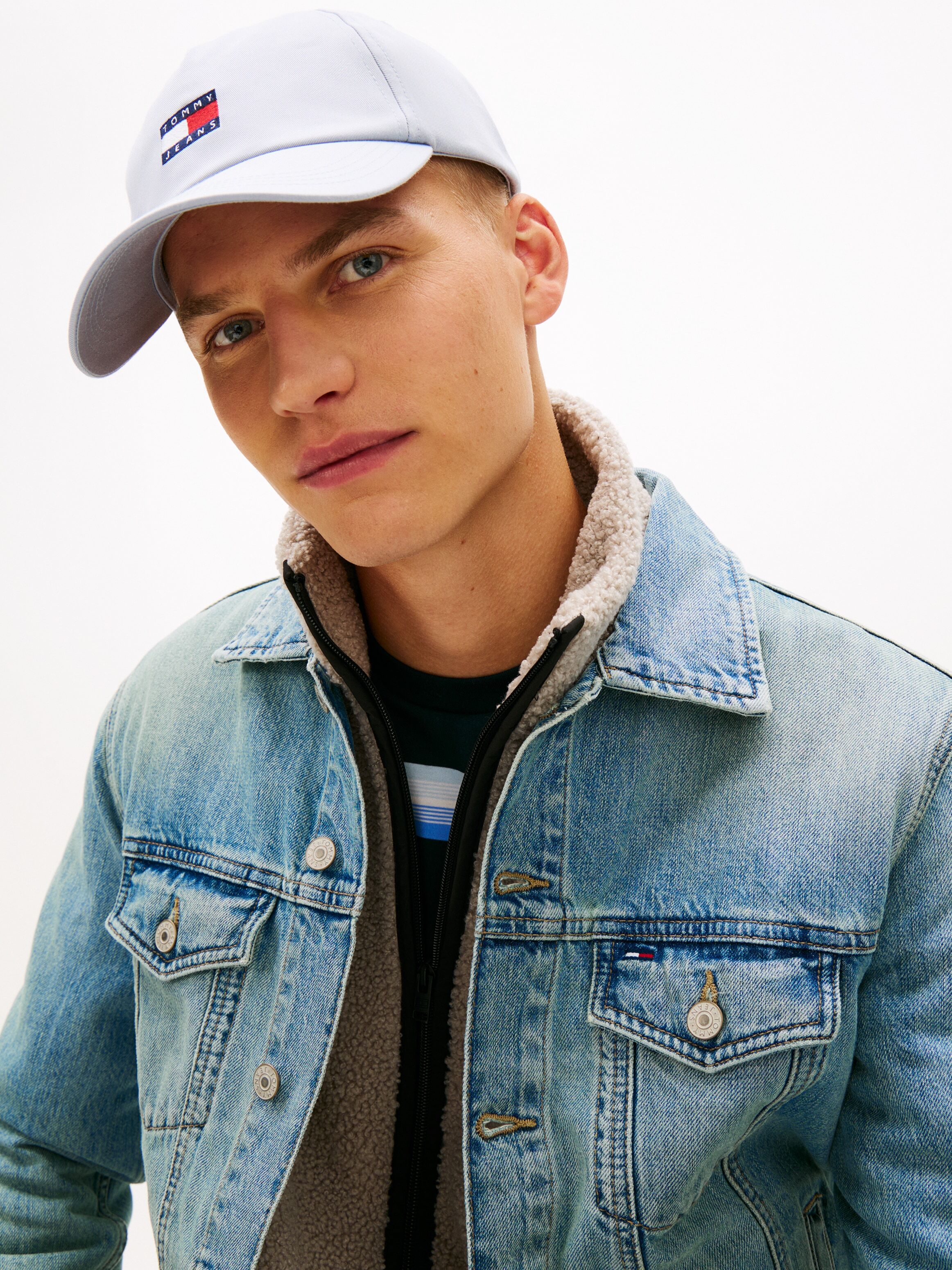 Baseball Cap TOMMY JEANS "TJM HERITAGE CORE CAP", soaring skies, Web, Baumwolle, Caps Baseball Cap, UNISEX Klemmverschluss, große Logostickerei