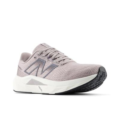 New Balance "FUELCELL PROPEL V5" mit FuelCell-Mittelsohle
