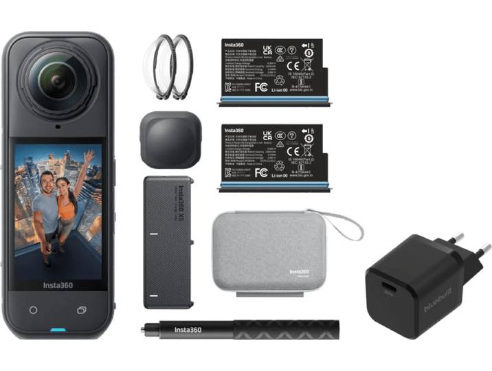 Insta360 X5 Essentials Bundle + Bluebuilt Charger