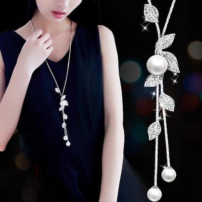 Japan und Südkorea Quasten Mode wilde lange Pullover Kette Damenmode wollen Diamantblätter einfache Perlen setzen
